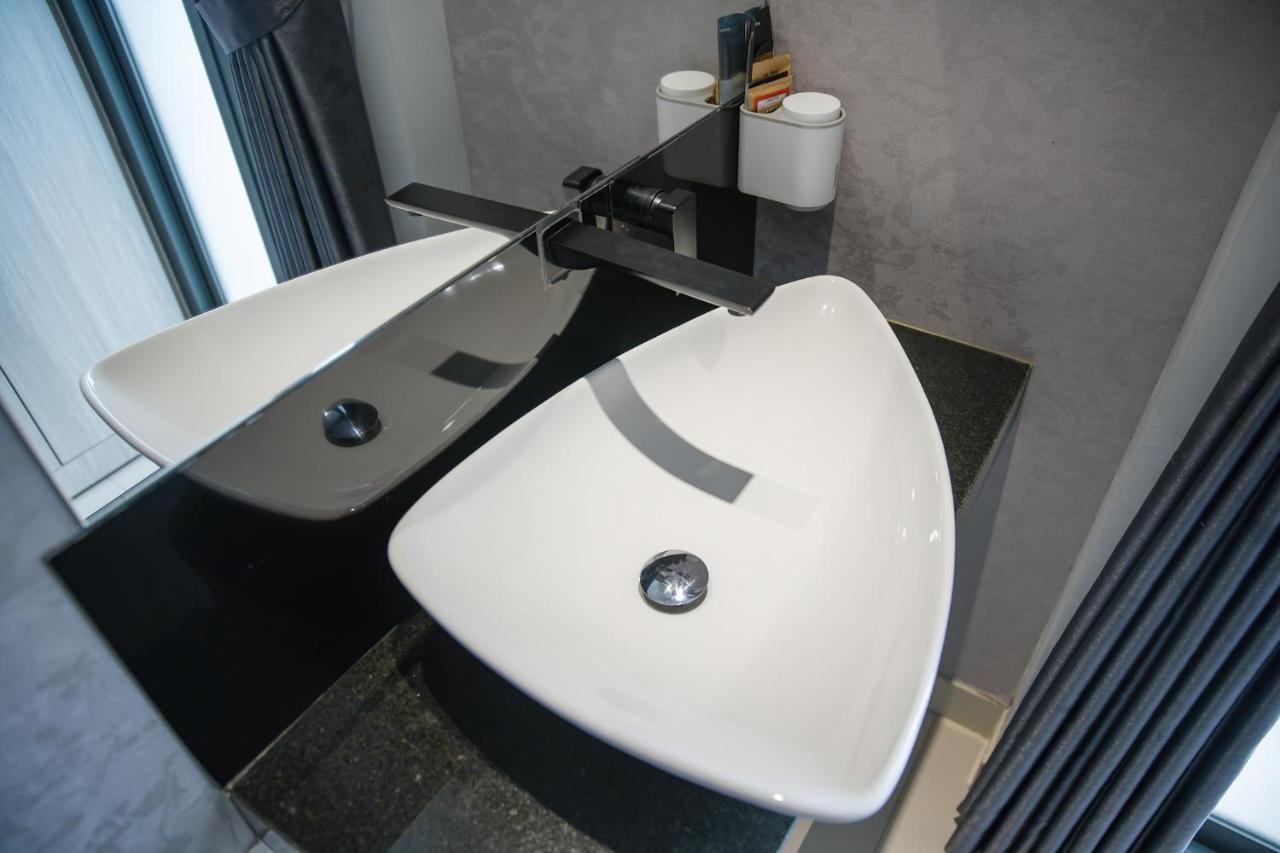 Mari Queen Hotel Ho Chi Minh City Bagian luar foto